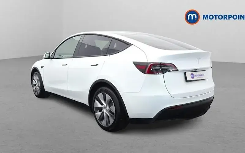 Used Tesla Model Y Standard Range 219 kW (299 HP) 2024 White SUV