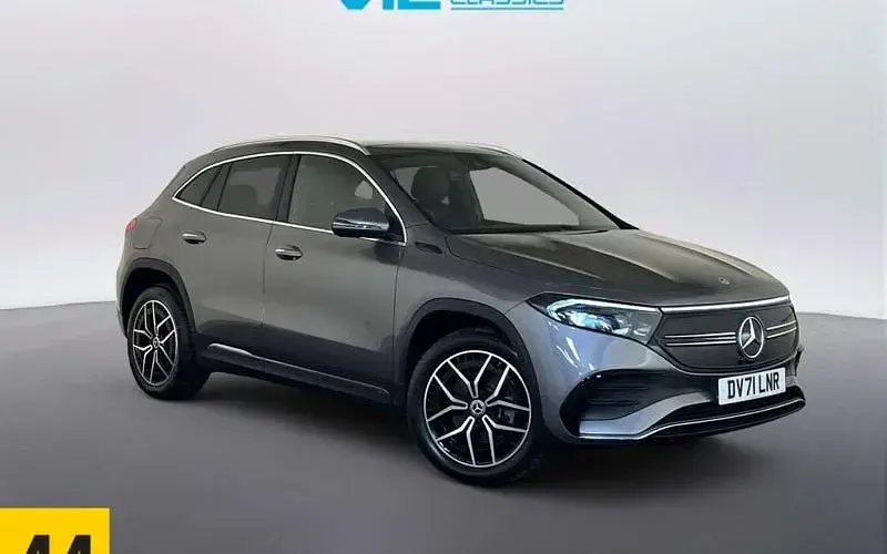 Käytetty Mercedes EQA250 AMG Line Premium 139 kW (190 HP) 2022 Katumaasturi
