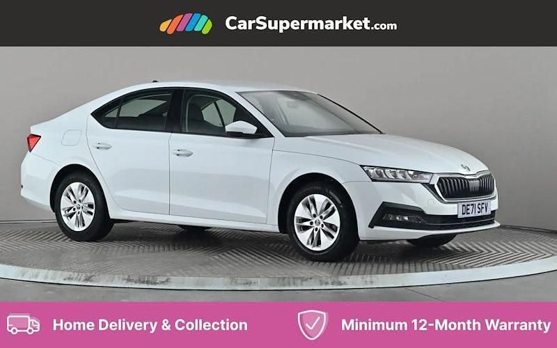 White Used 2021 Skoda Octavia SE Technology Hatchback | £15,697 (Fair price) - Image 1/4