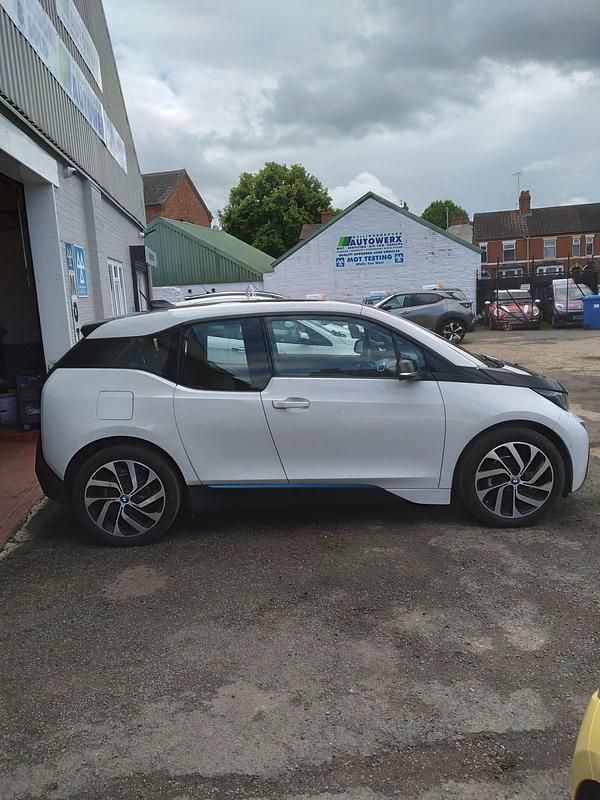 Used BMW i3 125 kW (170 HP) 2015 White Hatchback
