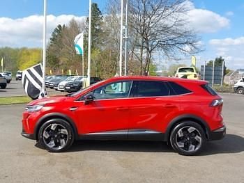 Used Renault Symbioz Techno 140 HP (102 kW) 2025 Red SUV
