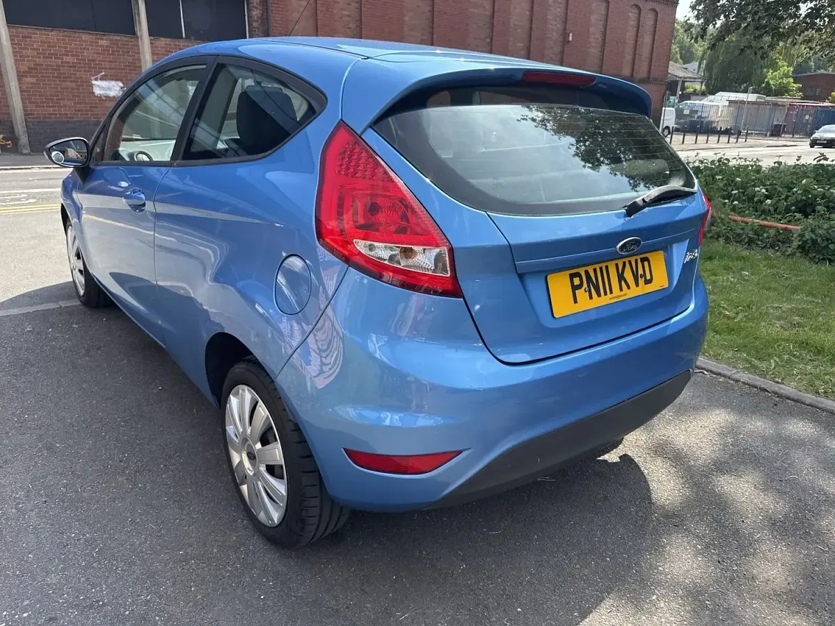 Used Ford Fiesta 82 HP (60 kW) 2011 Blue Hatchback