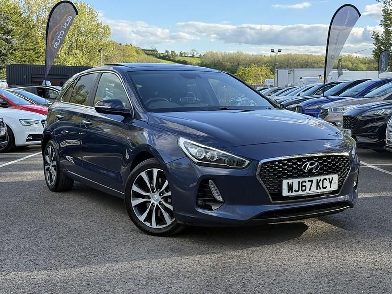 Used Hyundai i30 SE 140 HP (102 kW) 2017 Blue Hatchback