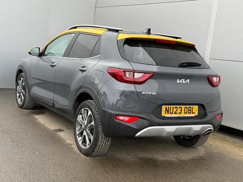 Used Kia Stonic 99 HP (72 kW) 2023 Grey SUV