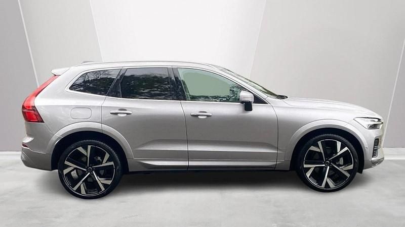 Used Volvo XC60 Ultra 247 HP (181 kW) 2025 Silver SUV