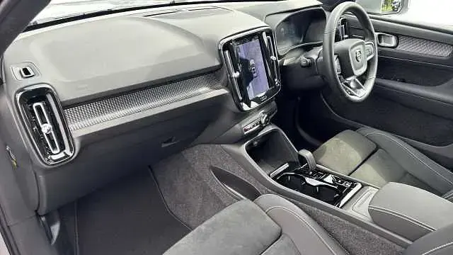 Used Volvo XC40 Ultra 161 HP (118 kW) 2025 SUV