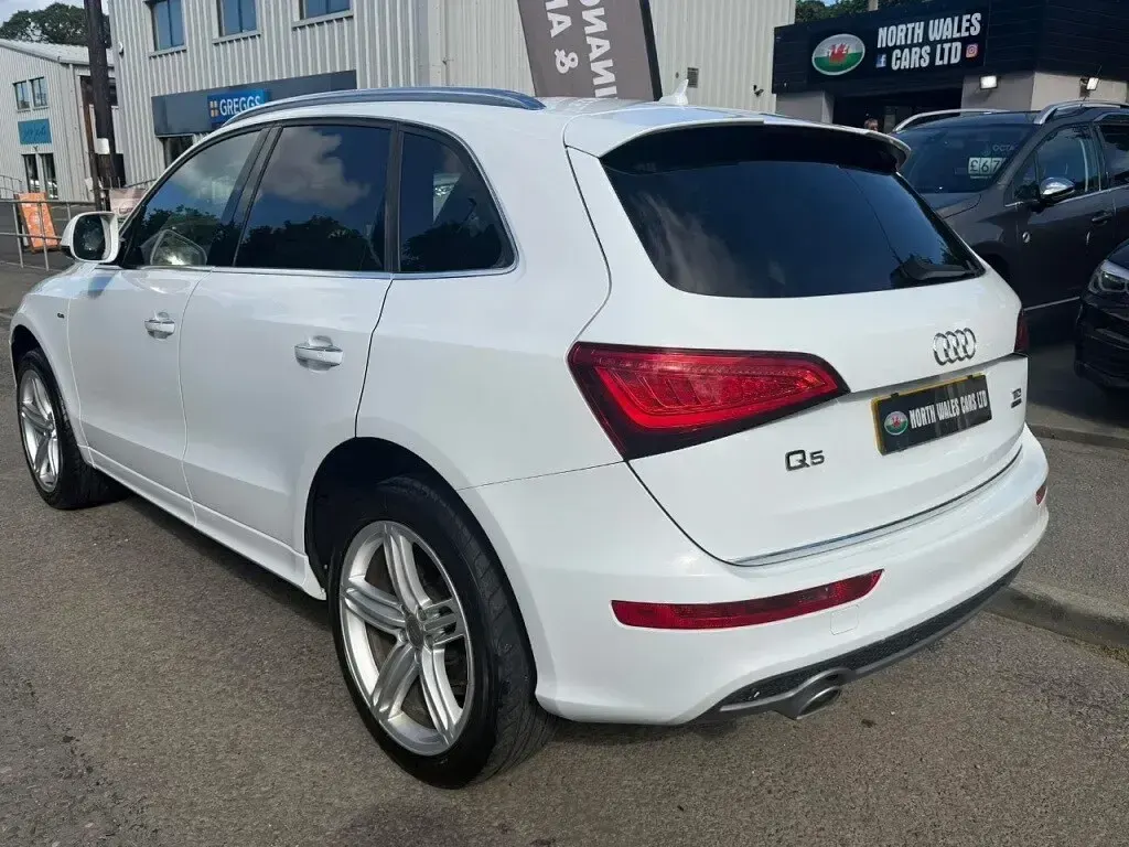 Used Audi Q5 S-line plus 150 HP (110 kW) 2015 White SUV