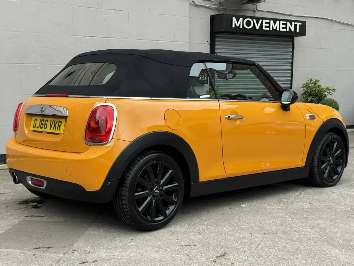 Used Mini Cooper Cabriolet 134 HP (98 kW) 2016 Orange Cabriolet
