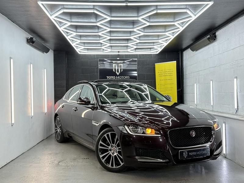 Red Used 2016 Jaguar XF Portfolio Sedan | £7,000 (Fair price) - Image 1/4