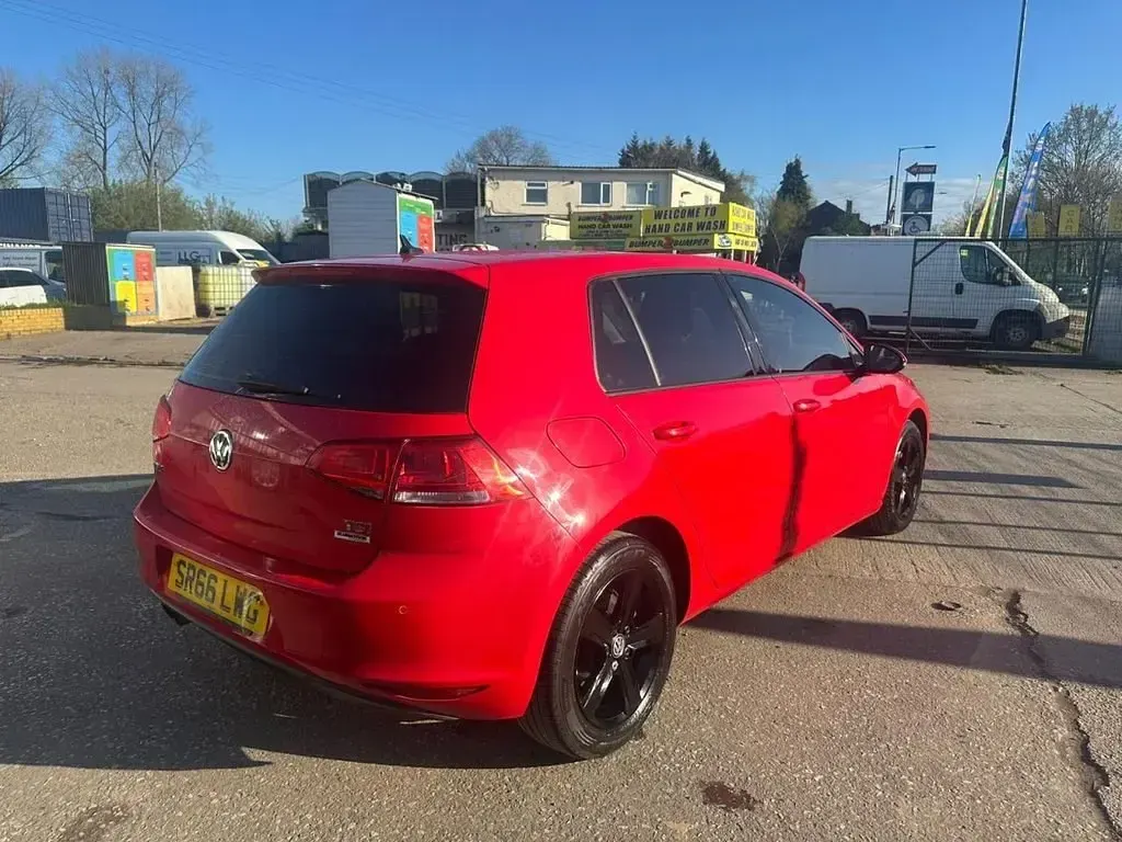 Używany VW Golf VII Edition 125 KM (91 kW) 2017 Czerwony Hatchback
