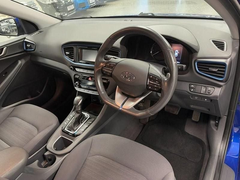 Used Hyundai Ioniq SE 141 HP (103 kW) 2018 Blue Hatchback