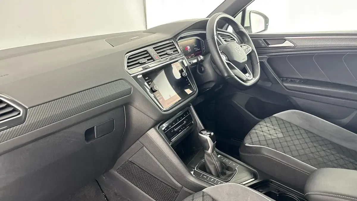 Used VW Tiguan R-line Edition 150 HP (110 kW) 2023 White SUV