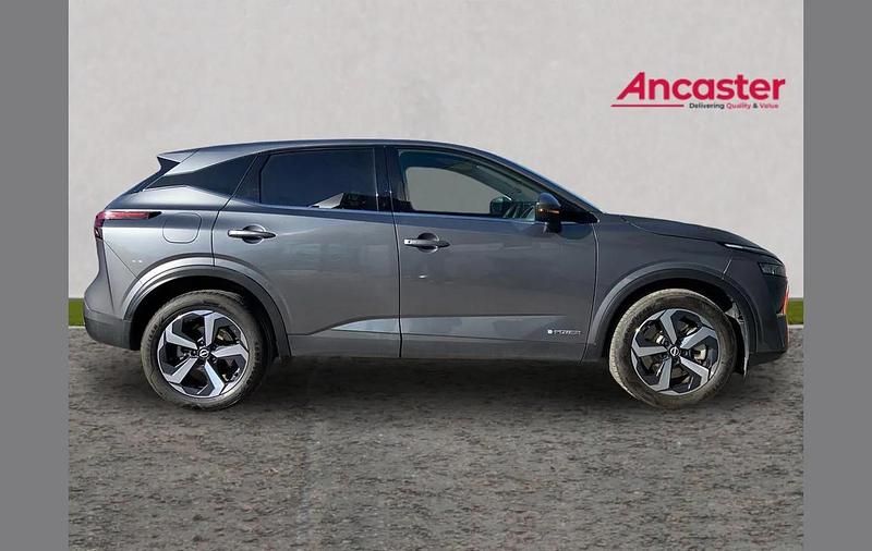 Used Nissan Qashqai N-Connecta 190 HP (139 kW) 2022 Grey SUV