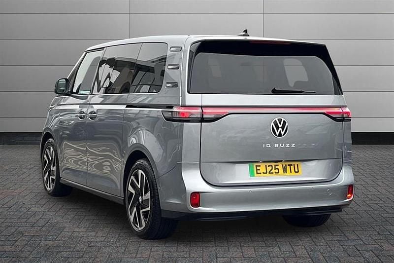 Used VW ID. Buzz Pro 210 kW (286 HP) 2025 Silver MPV