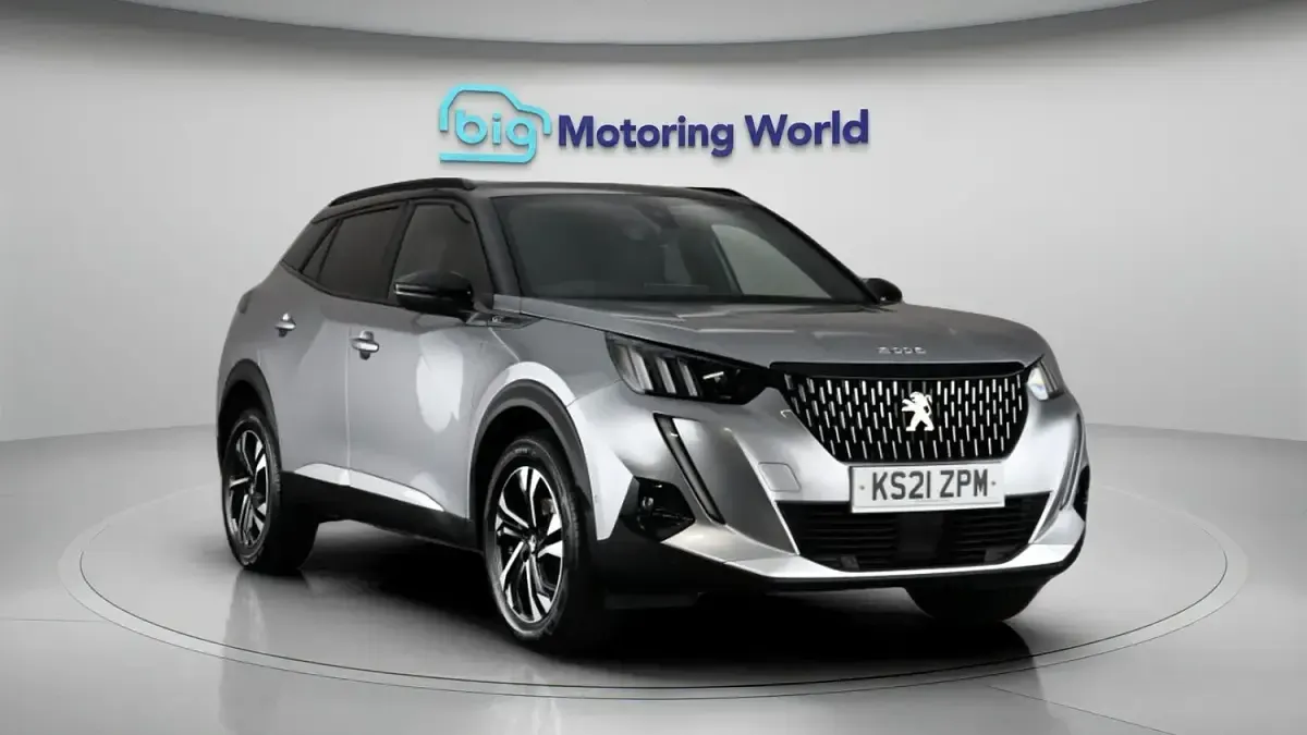 Used Peugeot 2008 GT 130 HP (95 kW) 2021 Grey SUV