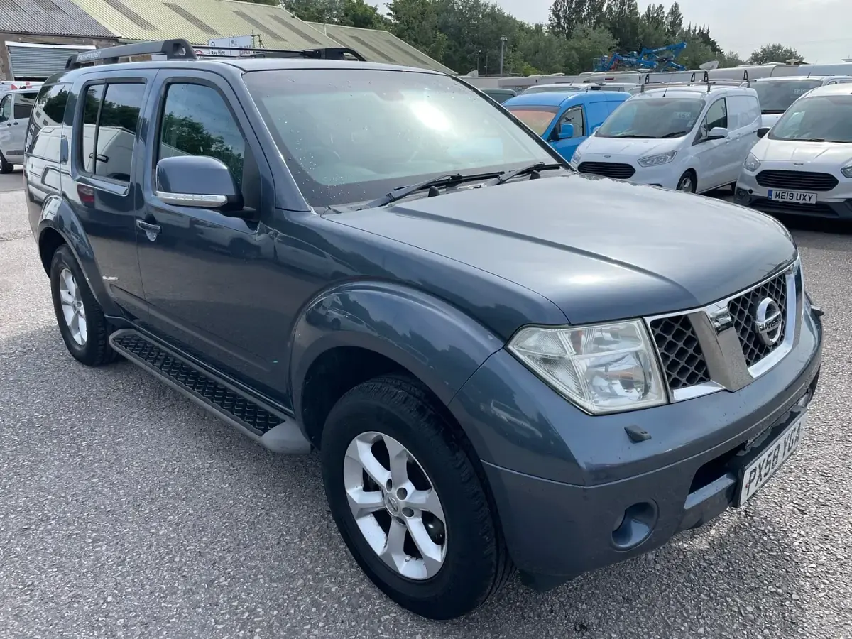 Used Nissan Pathfinder 174 HP (127 kW) 2009 Grey SUV