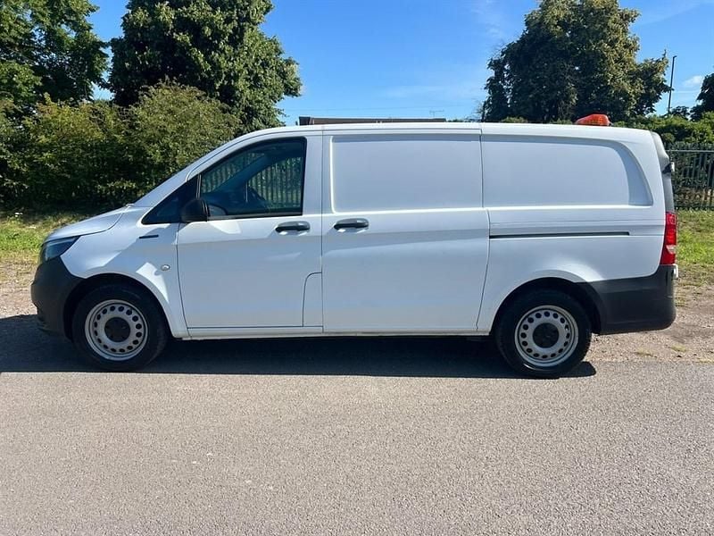 White Used 2020 Mercedes e-Vito MPV | £7,950 (Super price) - Image 1/4