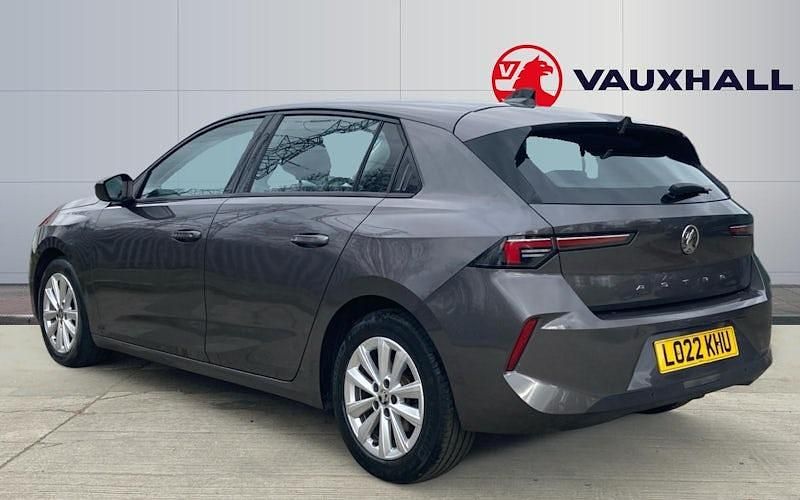 Used Vauxhall Astra Design Edition 131 HP (96 kW) 2025 Hatchback