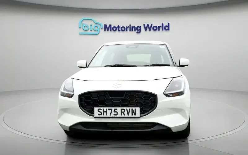 Used Suzuki Swift 82 HP (60 kW) 2025 White Hatchback