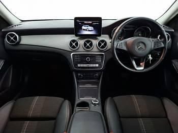 Used Mercedes GLA180 Urban 122 HP (89 kW) 2019 Black SUV