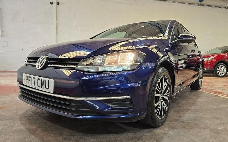 Used VW Golf VII SE 110 HP (80 kW) 2018 Hatchback