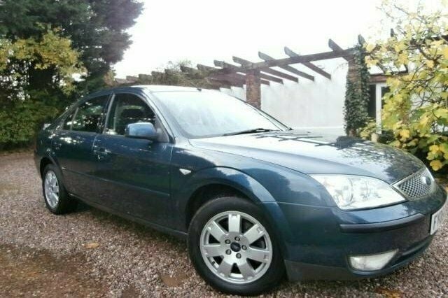 Begagnad Ford Mondeo 2005 Halvkombi