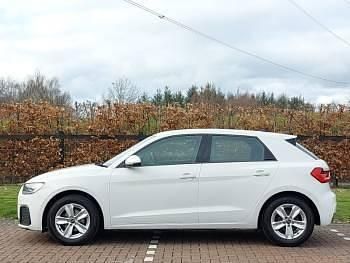Used Audi A1 Design 95 HP (69 kW) 2022 White SUV