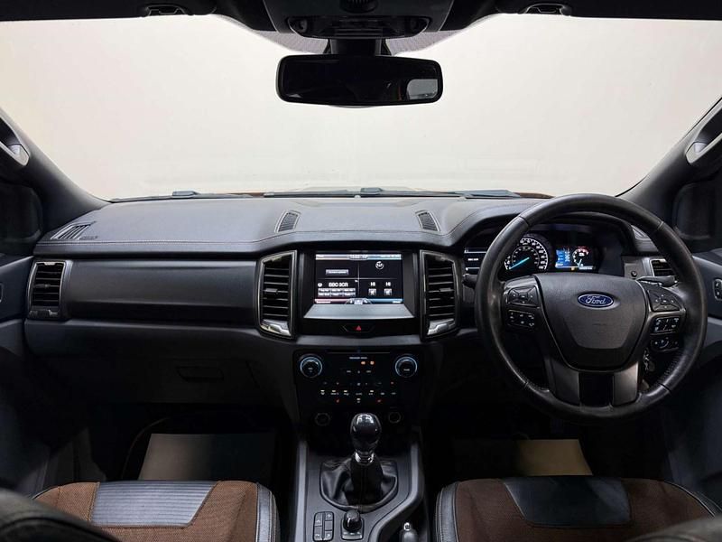 Used Ford Ranger Wildtrack 200 HP (147 kW) 2016 Orange Pickup