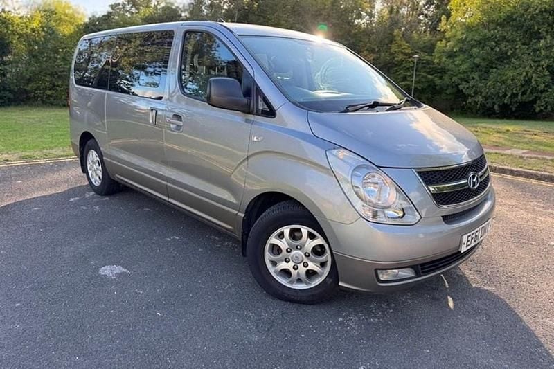 Silver Used 2011 Hyundai I800 Style MPV | £5,600 (Good price) - Image 1/1