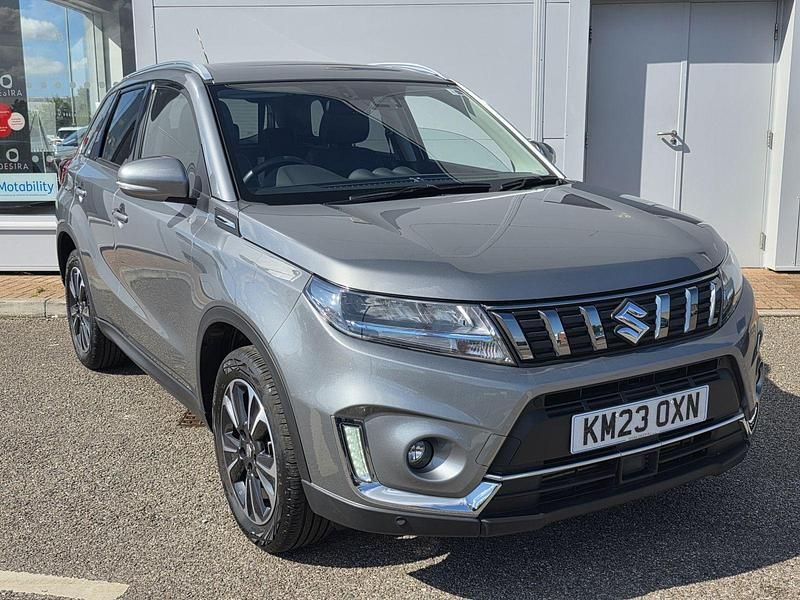 Used 2023 Suzuki Vitara SZ5 SUV | £16,990 (Good price) - Image 1/4