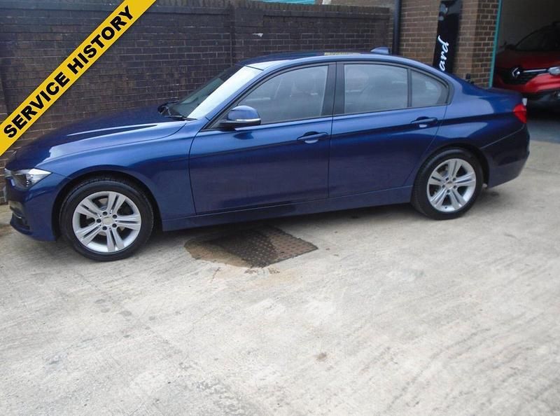Used BMW 318 Sport Line 2016 Blue Sedan