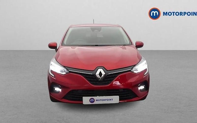 Used Renault Clio V Iconic 101 HP (74 kW) 2020 Red Hatchback