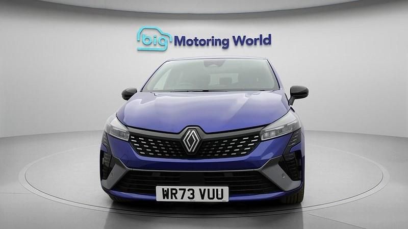 Used Renault Clio V Esprit Alpine 145 HP (106 kW) 2024 Blue Hatchback