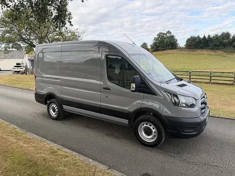 New Ford E-Transit 135 kW (184 HP) 2025 Grey matter (solid colour) Van
