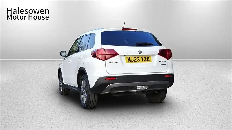Gebraucht Suzuki Vitara SZ-T 129 PS (94 kW) 2023 Weiß SUV