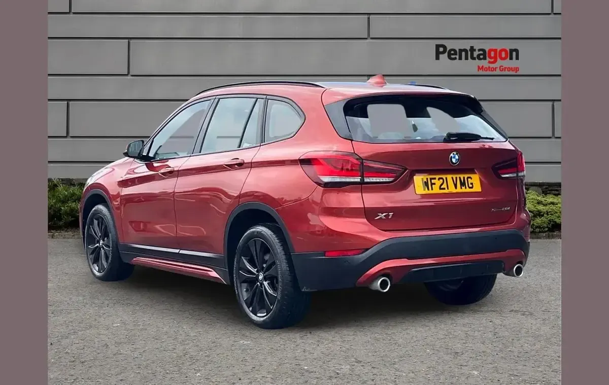 Used BMW X1 Sport Line 176 HP (129 kW) 2021 Orange SUV