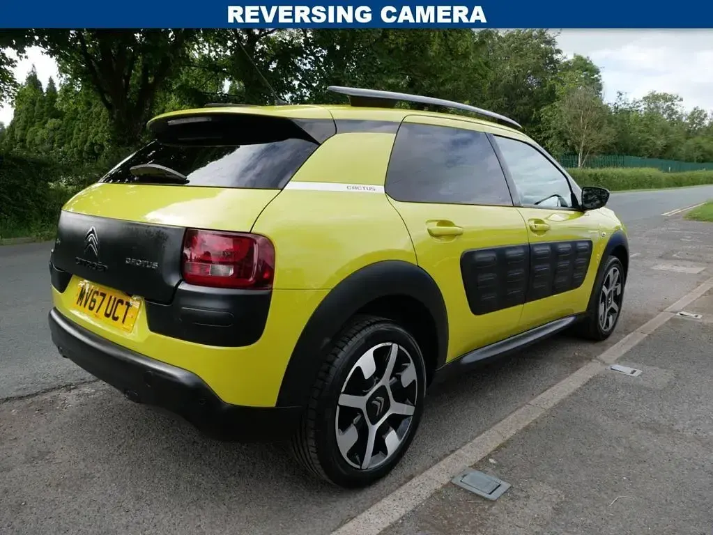 Used Citroën C4 Cactus Flair 82 HP (60 kW) 2017 Yellow Hatchback