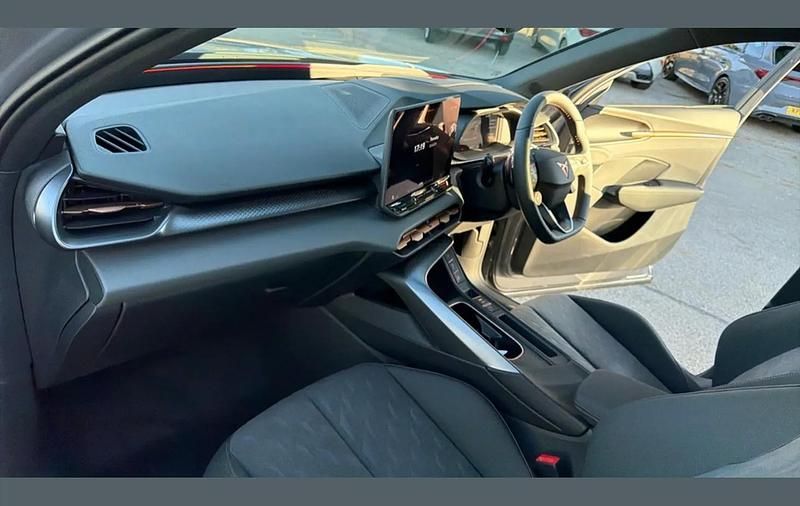 Used Cupra Terramar 200 HP (147 kW) 2025 Grey SUV