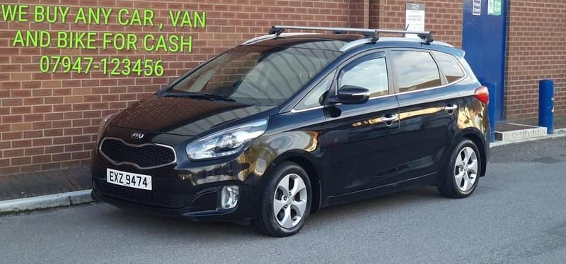 Used Kia Carens 2013 Black MPV
