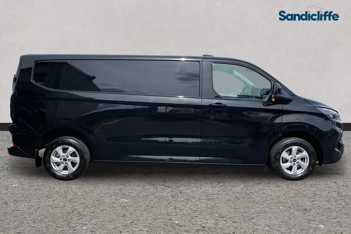 Used Ford Transit Custom Limited 136 HP (100 kW) 2024 Black Van
