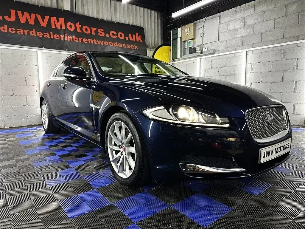 Used Jaguar XF Premium Luxury 200 HP (147 kW) 2014 Blue Sedan