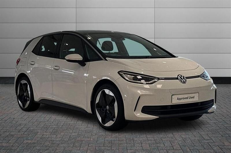 Glacier white with solid black roof New 2025 VW ID.3 Pro Hatchback | £32,050 - Image 1/4