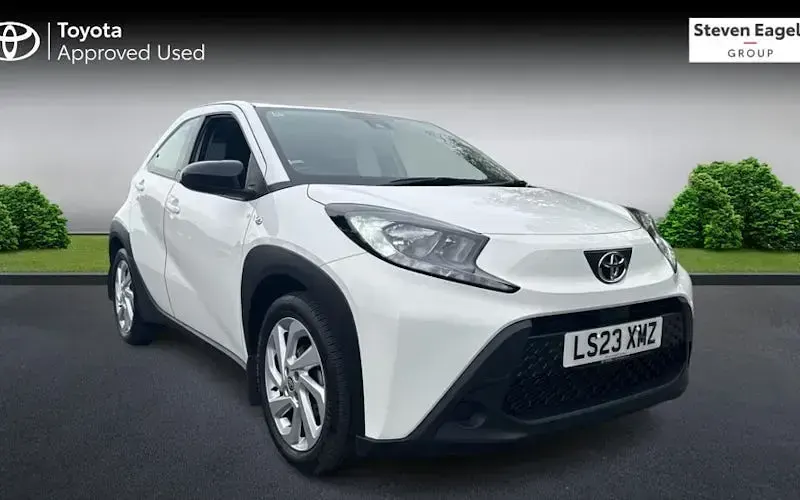 Used Toyota Aygo X PURE 72 HP (52 kW) 2025 SUV