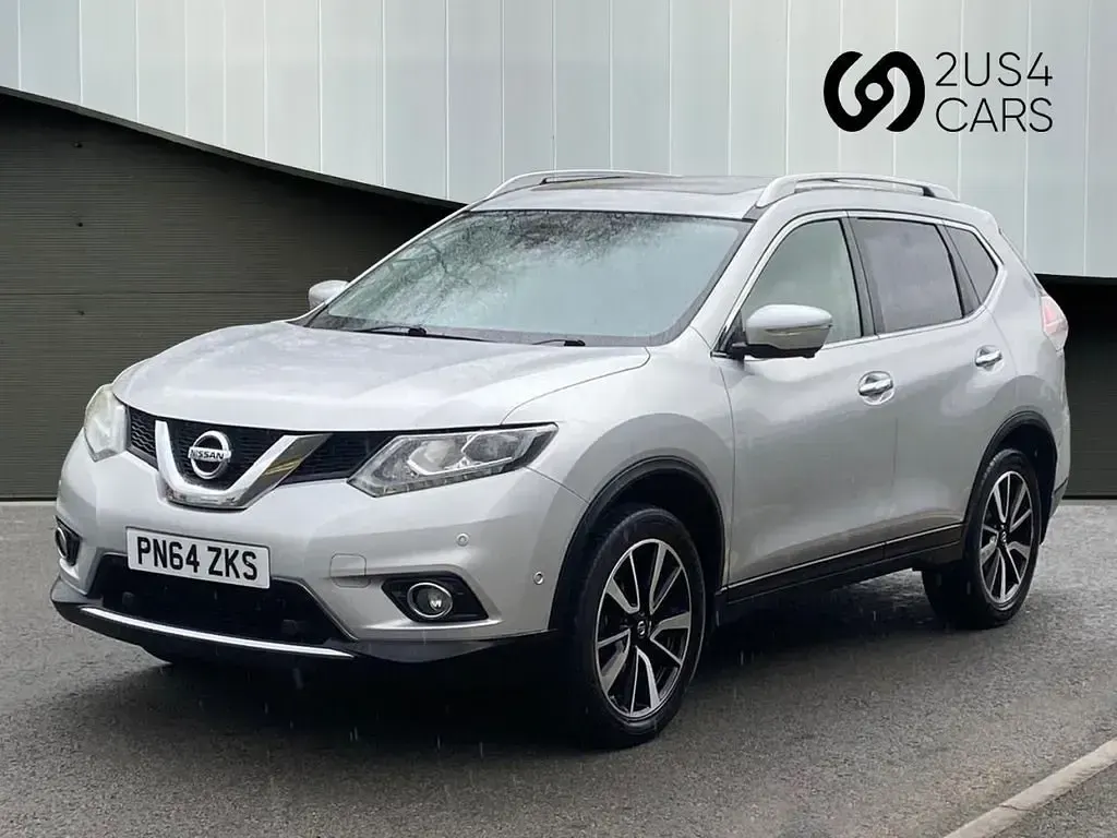 Usado Nissan X-Trail Tekna 130 CV (95 kW) 2014 Plateado SUV