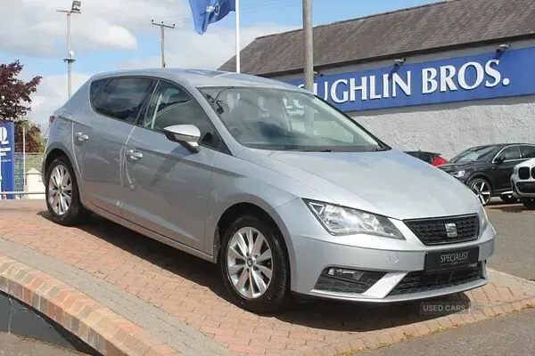 Used Seat Leon SE Technology 110 HP (80 kW) 2018 Silver Hatchback