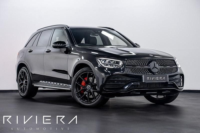 Black Used 2022 Mercedes GLC300e AMG line SUV | £37,495 (A bit pricey) - Image 1/4