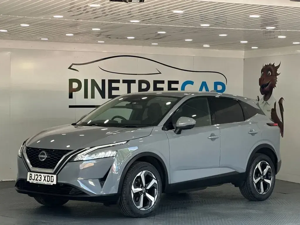 Used Nissan Qashqai N-Connecta 140 HP (102 kW) 2023 Grey SUV