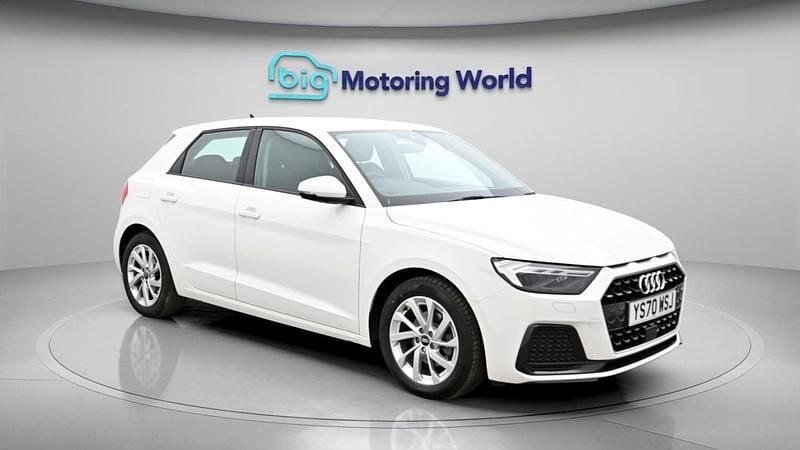 Used Audi A1 Sportback Sport 108 HP (79 kW) 2020 White Hatchback