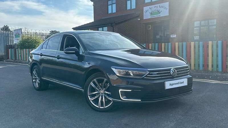 Used VW Passat GTE 218 HP (160 kW) 2018 Grey Sedan