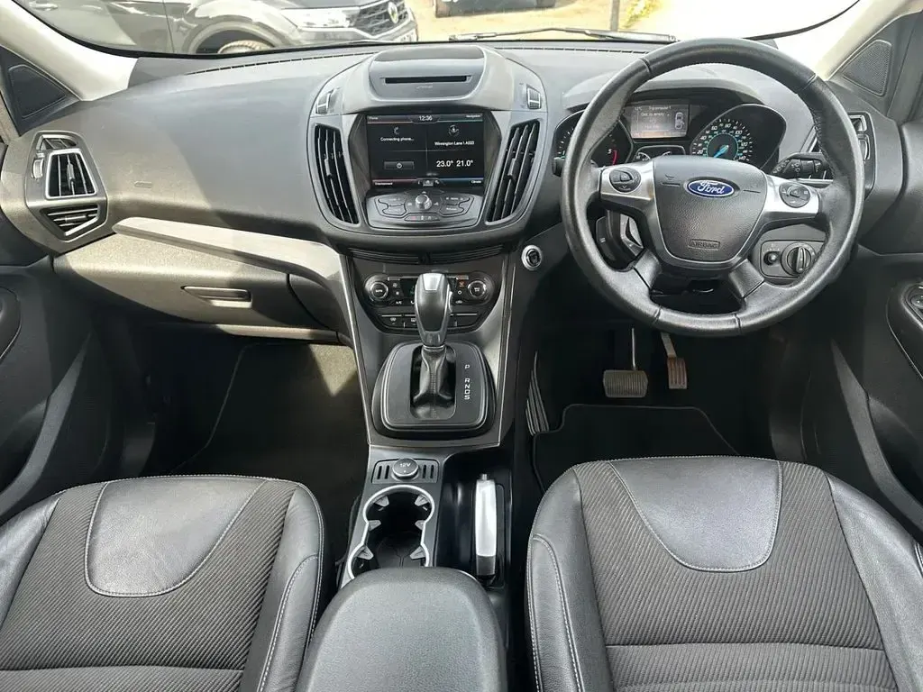 Used Ford Kuga Titanium 180 HP (132 kW) 2016 Blue SUV
